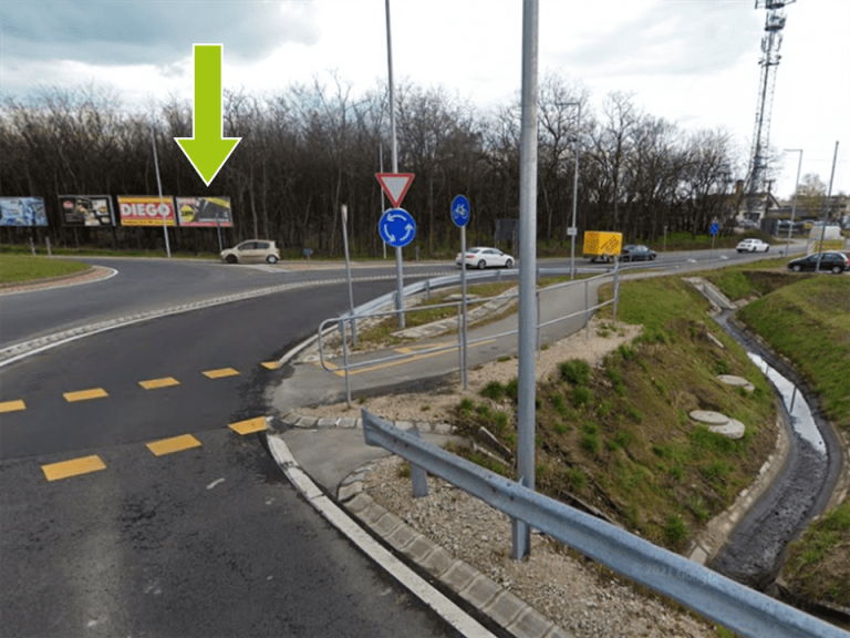 Fót – M2 lehajtó, Mol kút előtt, Fót felé