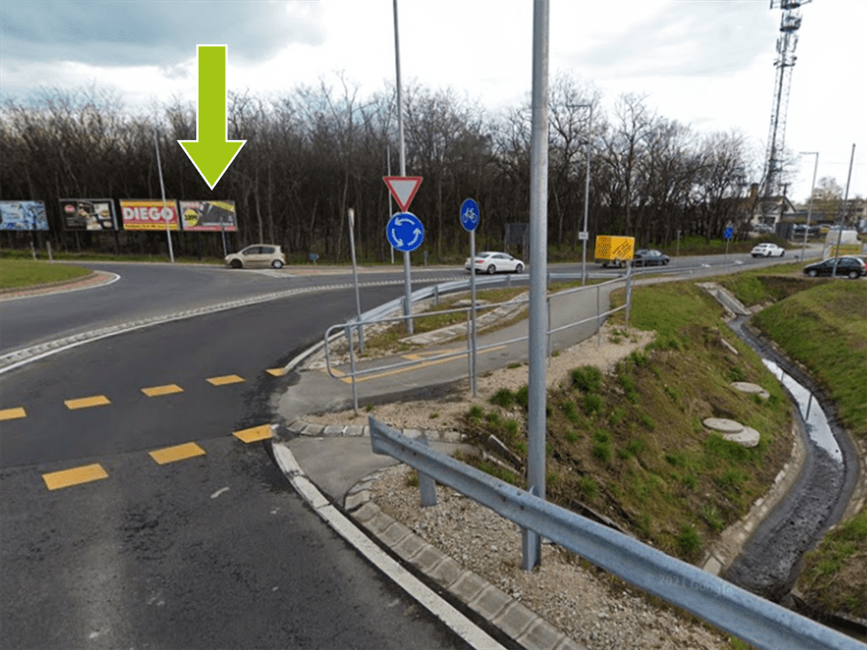 Fót – M2 lehajtó, Mol kút előtt, Fót felé