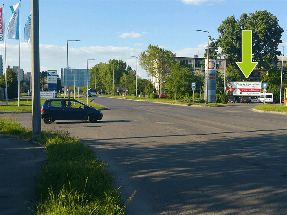Debrecen – István út 124., Shell benzinkúton (8×3 méter, azaz 24m2!!!)
