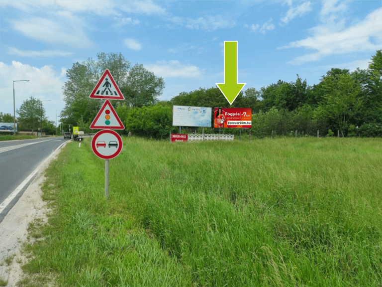 Tatabánya – Tatabánya, 1-es főút – Shell-kúttal szemben, C felé jobb oldali