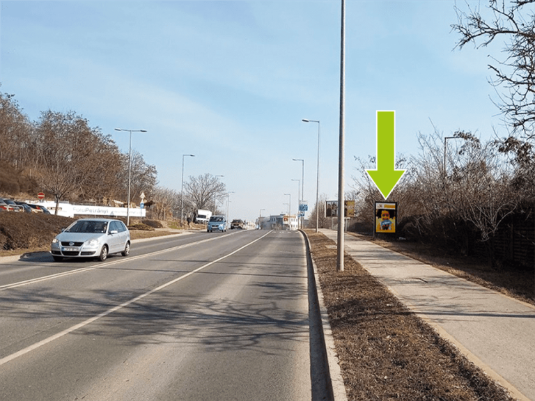Budapest XI. kerület – 1-es főút-Budaörsi út, centrum felé, Ford autószalonnal szemben