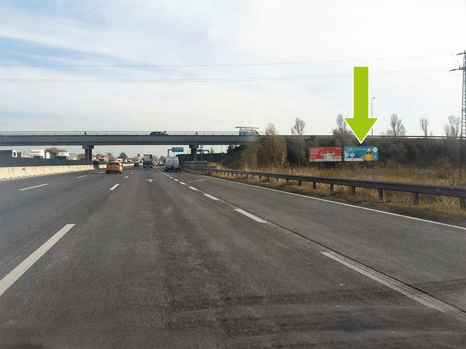 Szigetszentmiklós – M0 autópálya 18+400km, virágpiacnál, McDonald’s lehajtó előtt centrum felé Győr-Budapest útvonalon jobb