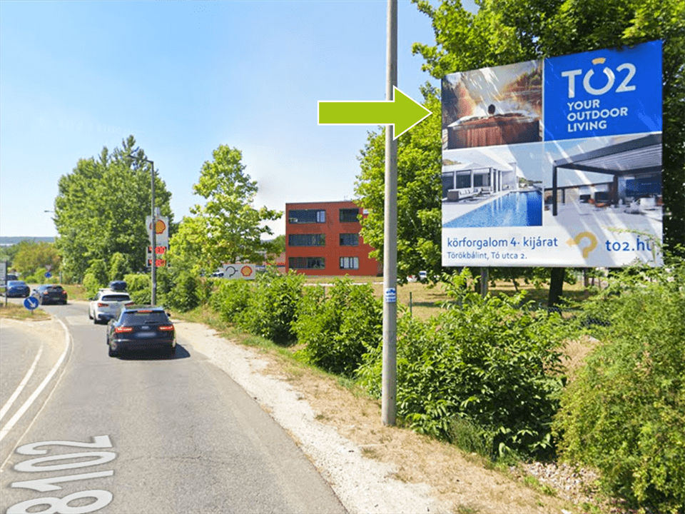 Törökbálint – Törökbálint M1-ről lehajtó első körforgalom Tbálinti centrum felé jobbo.