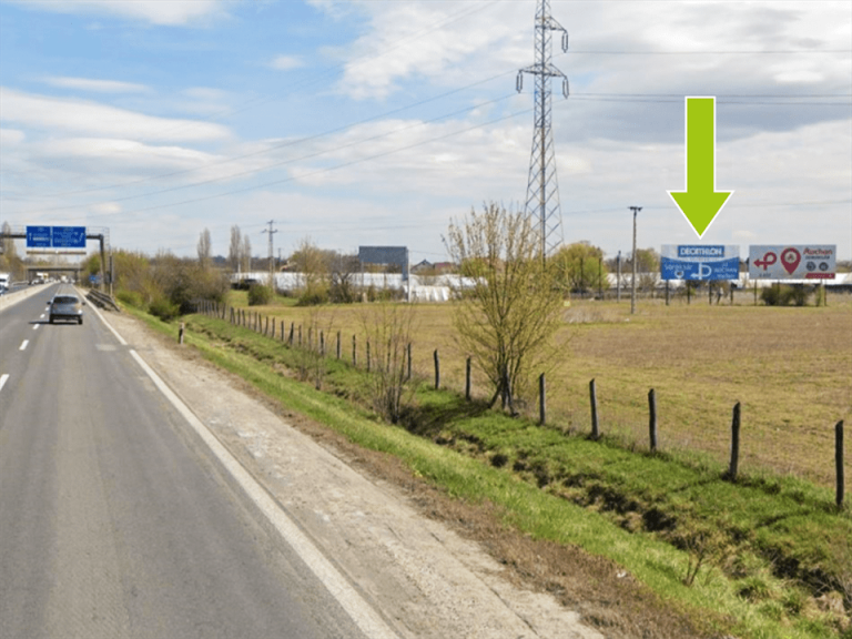 Budapest XXIII. kerület – M51 Péterimajor, M5 autópálya felé, bal (12×5m, 60m2)