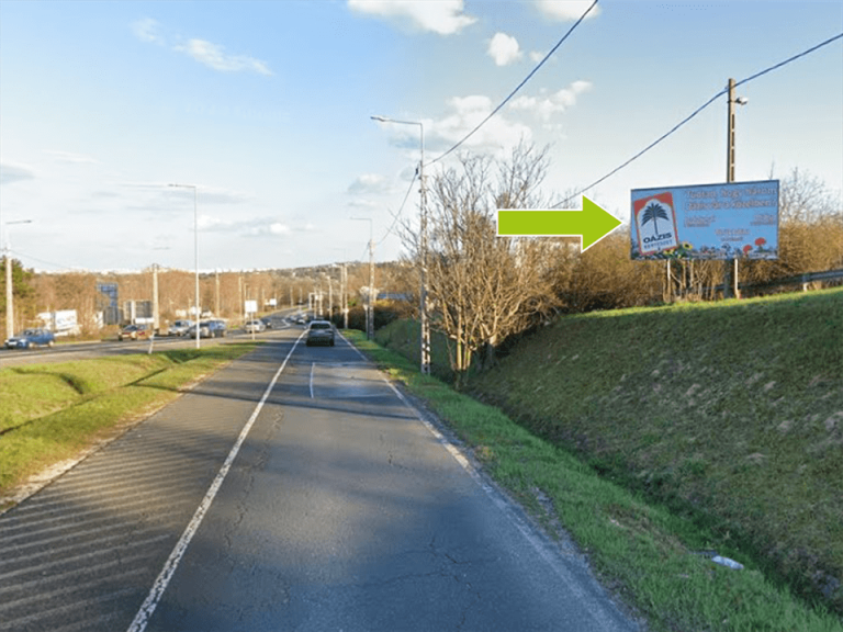 Budapest XI. kerület – M1-M7-ről levezető az Egér útra, jobb oldalon
