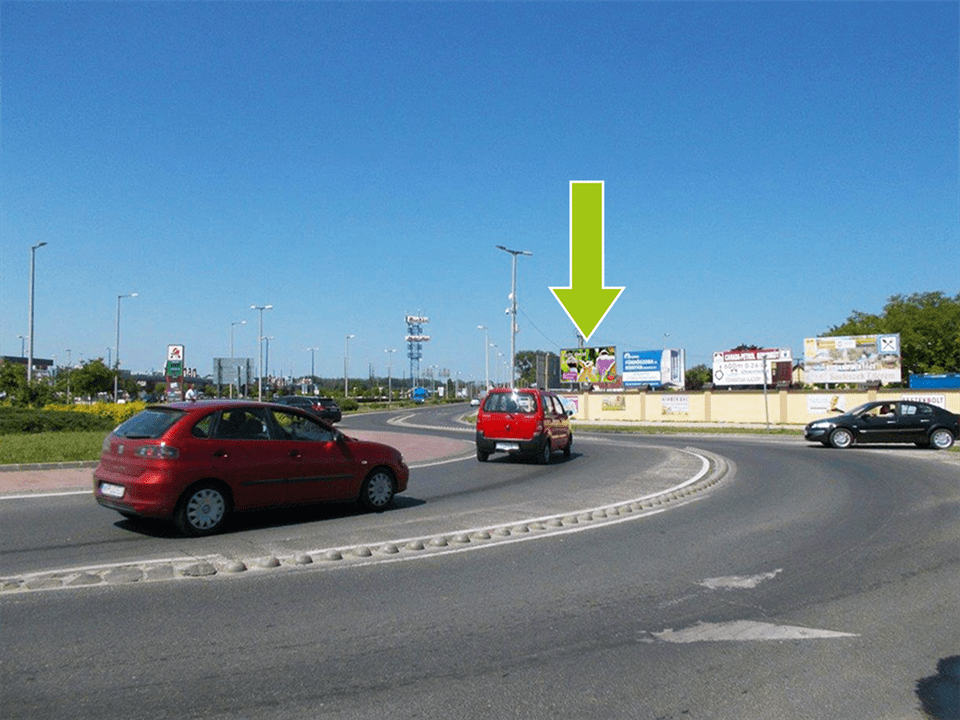 Kecskemét – Dunaföldvári út-Faragó utca Izsáki út felől, körforgalomban 1.