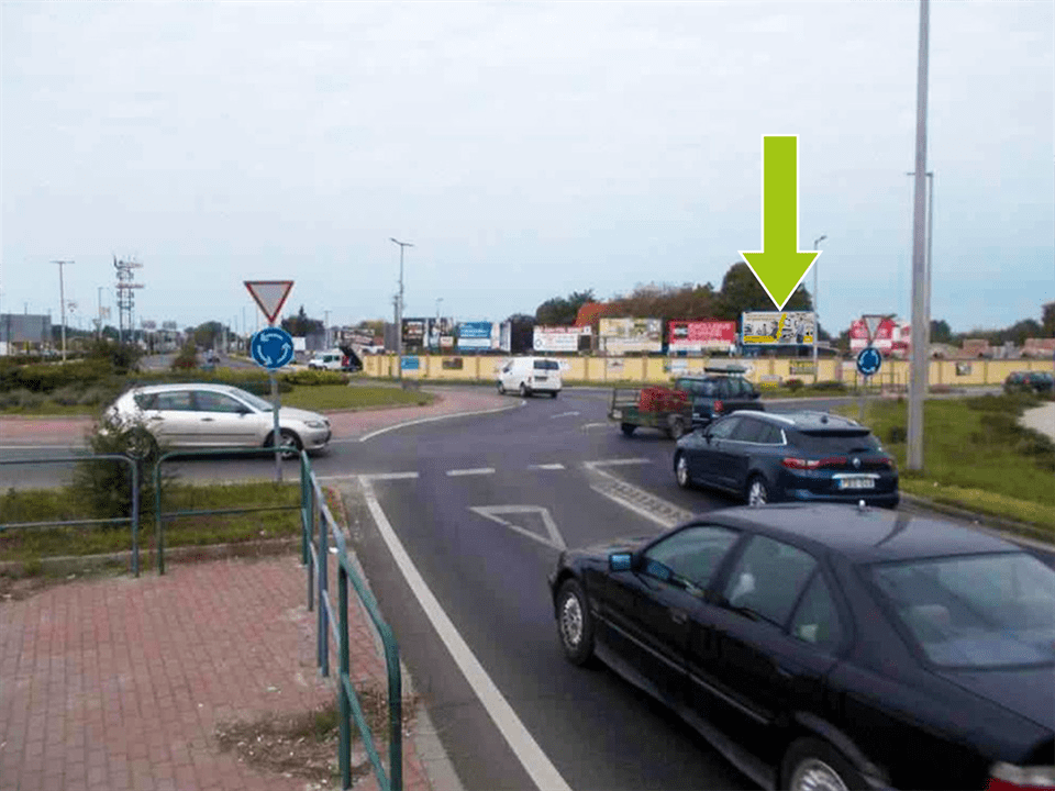 Kecskemét – Dunaföldvári út-Faragó utca Északikörút felől, körforgalomban 3.