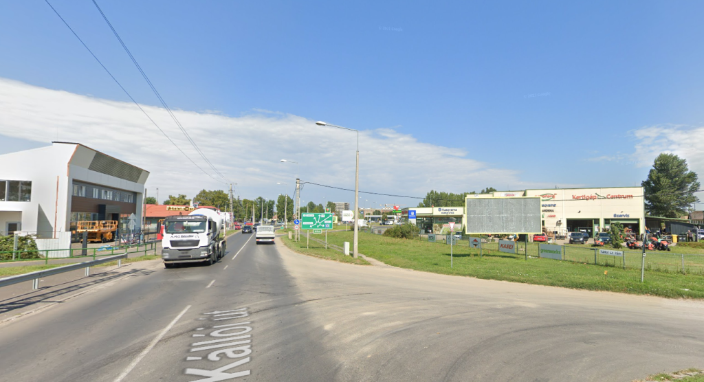 Nyíregyháza – Kállói út-Tüzér köz sarka, centrum felé