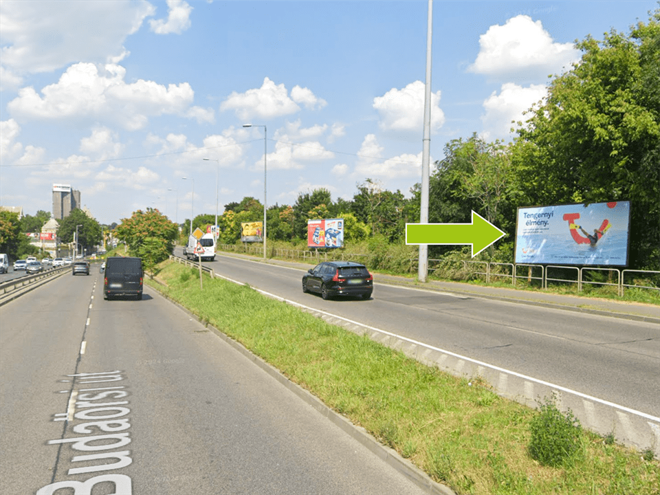 Budapest XI. kerület – Budaörsi út M1-M7 felől centrum felé, Homonna utca magasságában.
