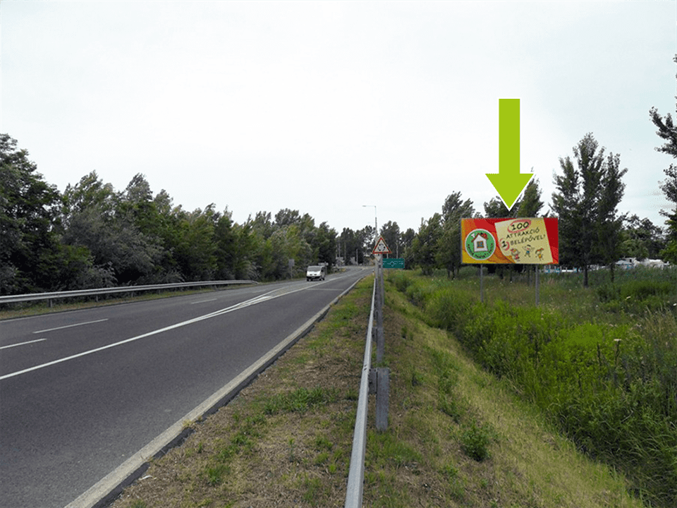 Balatonszemes – 67-es főút 7-es főút körforgalom előtt, centrum felé
