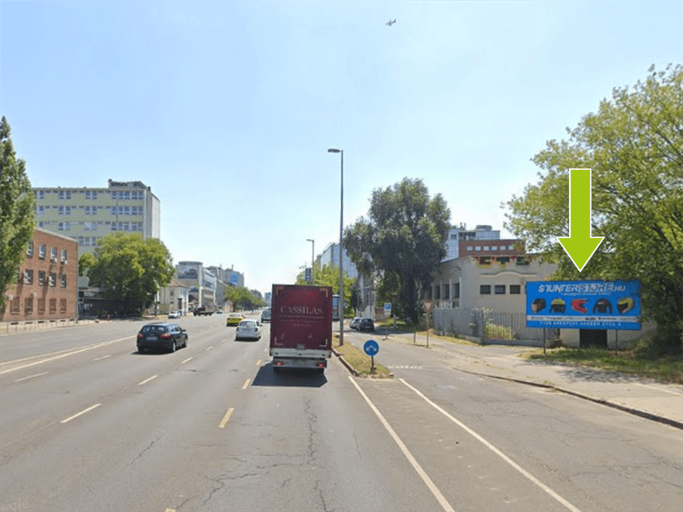 Budapest XIII. kerület – Váci út, TESCO bejárat után, Duna Pláza előtt, centrum felé