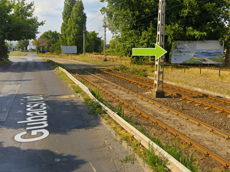 Budapest IX. kerület – Gubacsi út-Tagló utca, MOL benzinkúttal szemben, centrum felé