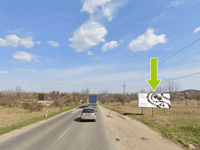 Törökbálint – Raktárvárosi út-Vasút utca, Vörösmarty Mihály előtt 300m M1-M7 felé
