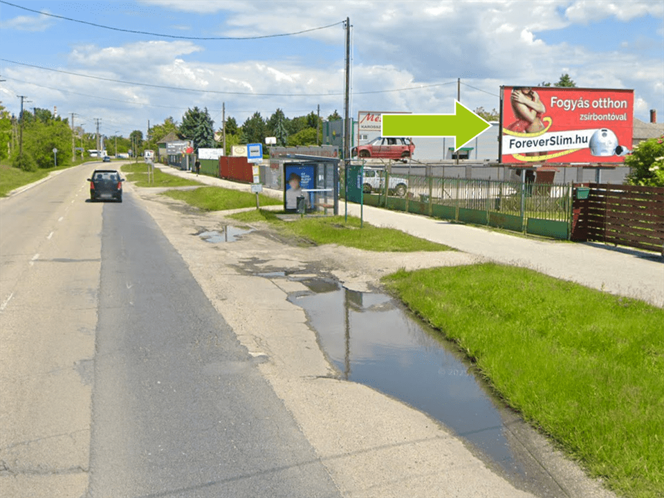 Komárom – Ácsi út 10. (Hegyeshalom–Budapest) jobb oldal